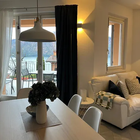 Antoni's Place Лено